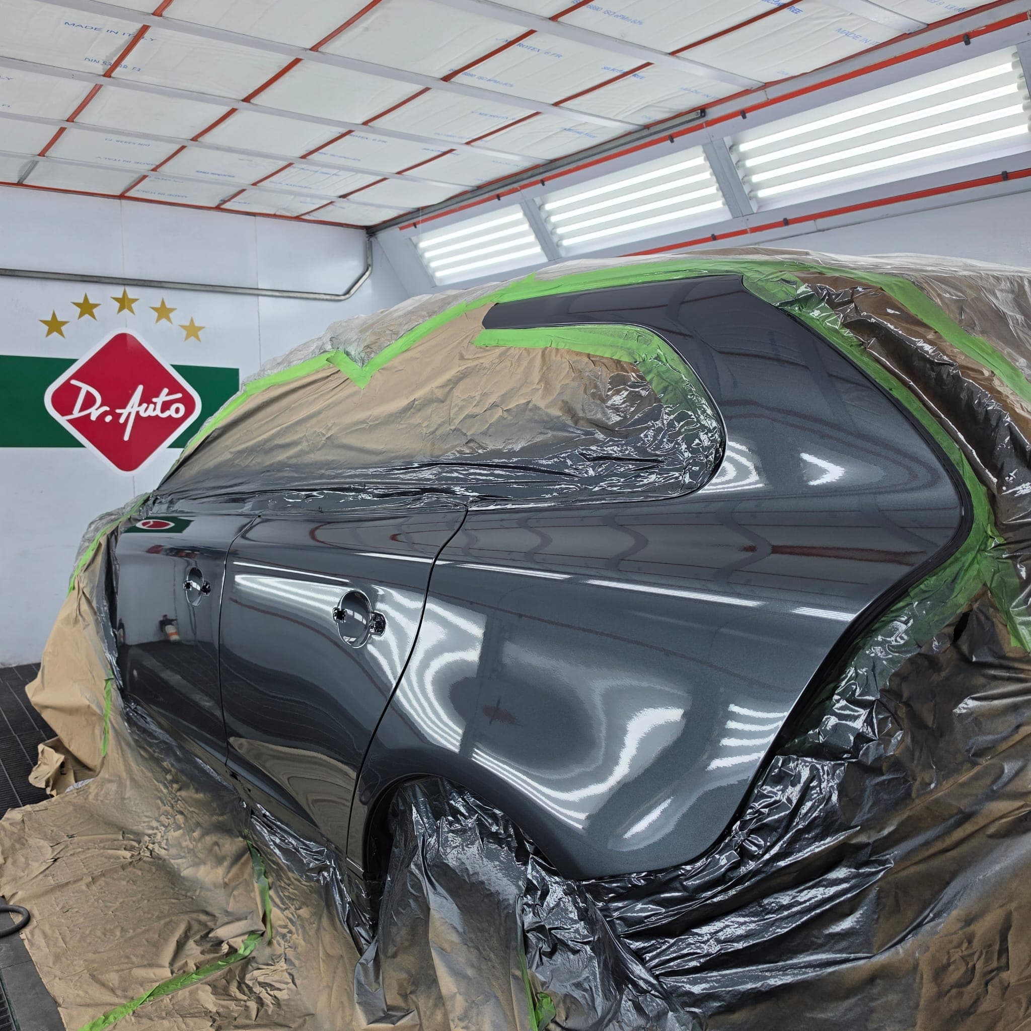 Finisaj vopsea auto Sibiu — luciu profesional Dr. Auto