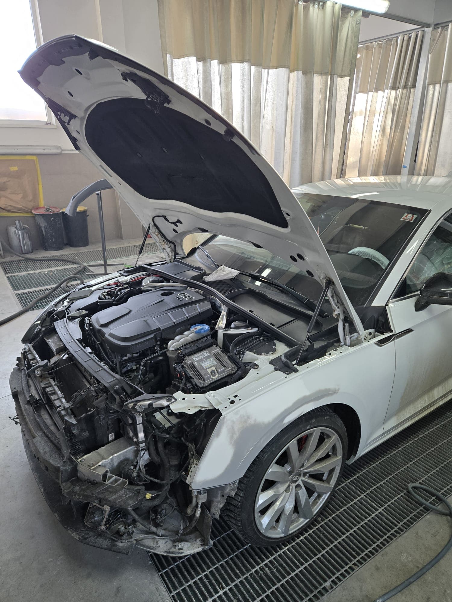 Vopsitorie auto Sibiu — pregătire vopsire caroserie Dr. Auto
