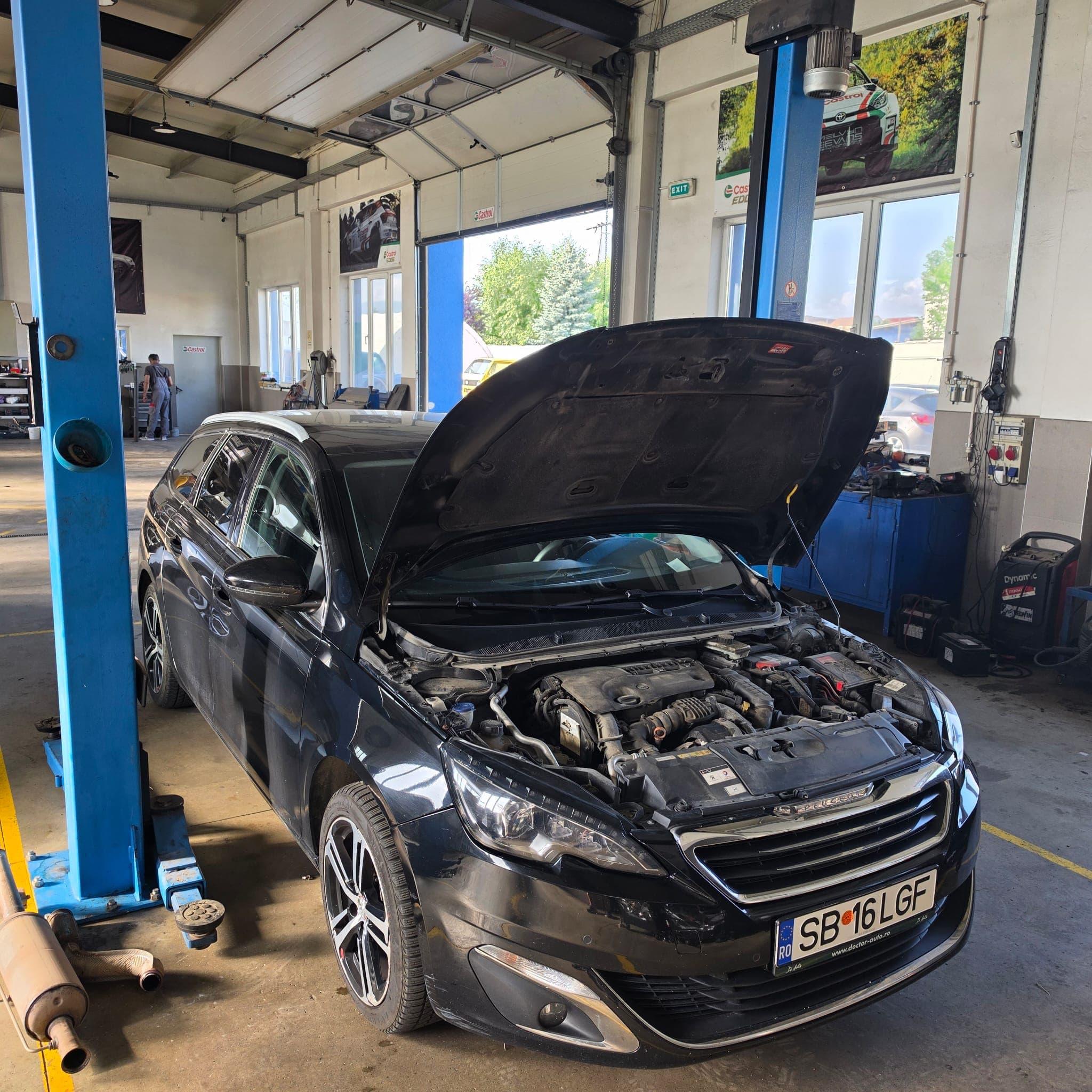 Reparații auto Dr. Auto Sibiu — intervenții motor