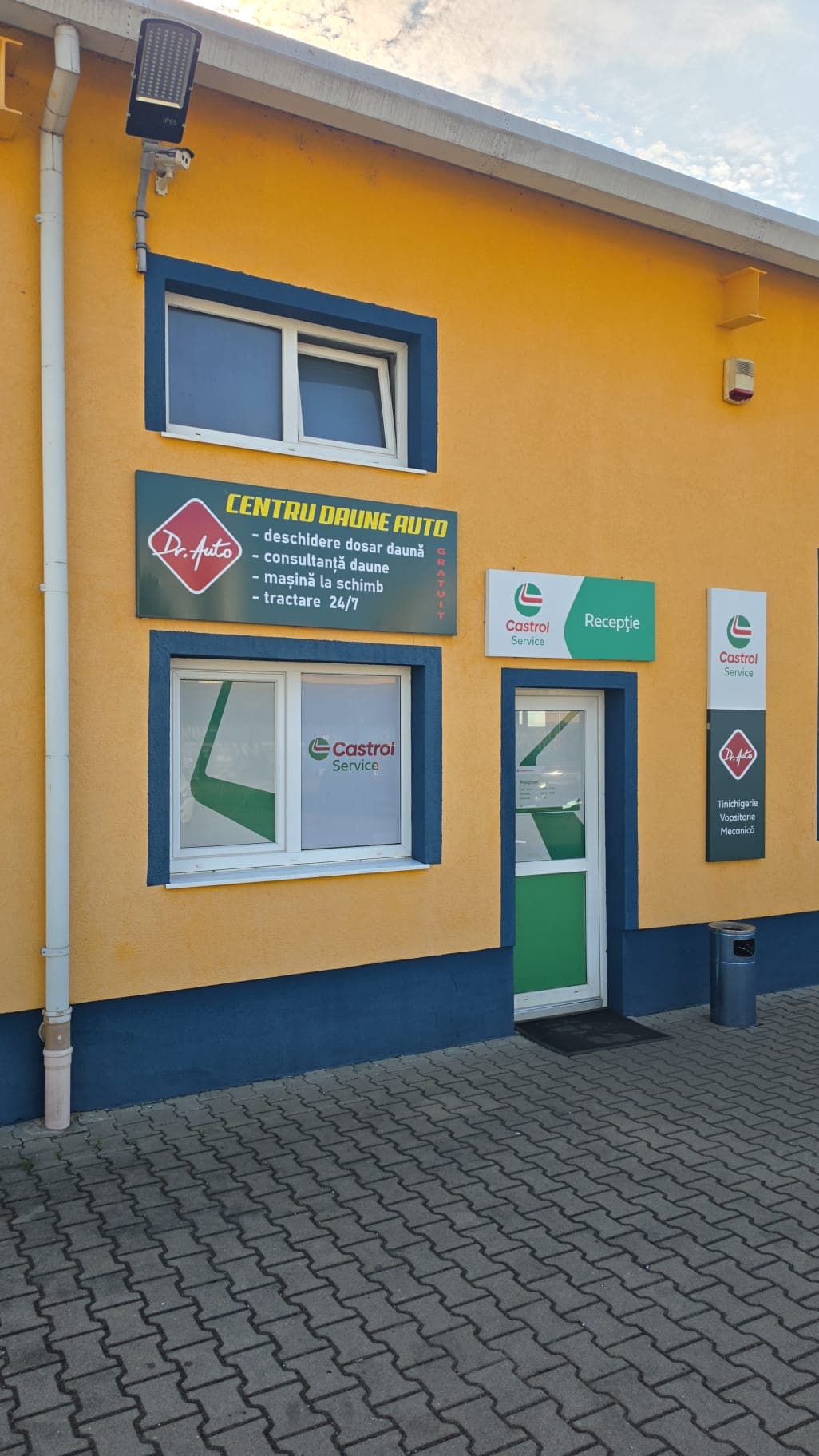 Recepție service auto Sibiu — Dr. Auto Castrol Service